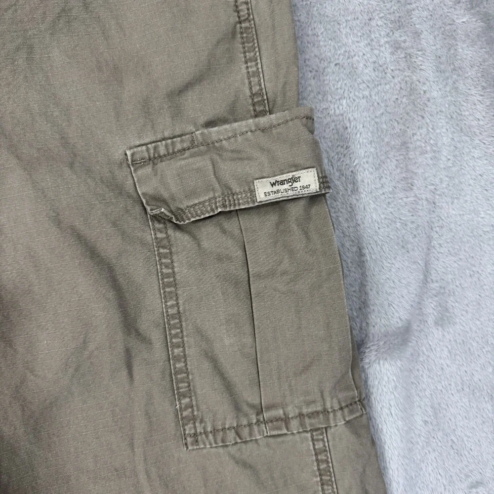 Wrangler Pants Mens‎ 38x32 Beige Ripstop Cargo Relaxed Workwear Hiking Gorpcore